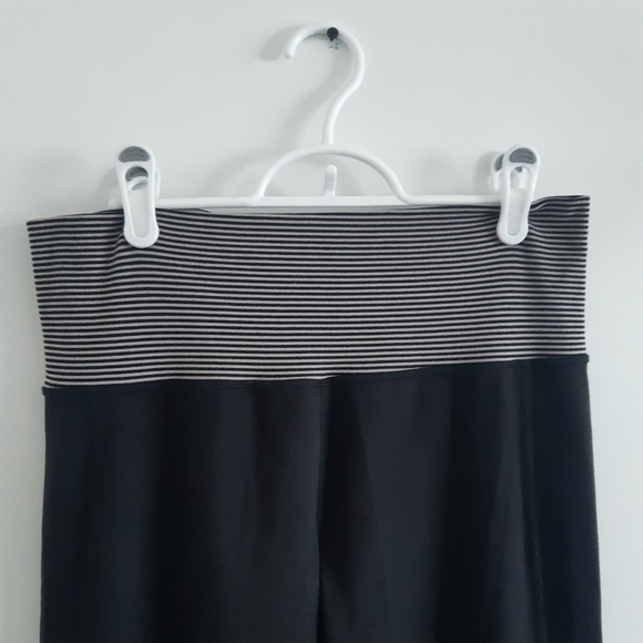 LULULEMON Athletica Stripe Straight Leggings - Picture 4 of 6